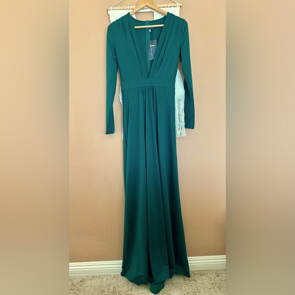 Beautiful evening dress with deep V neckline - S